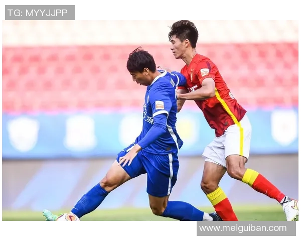 战术革新！新教练如何激活球星绯闻？