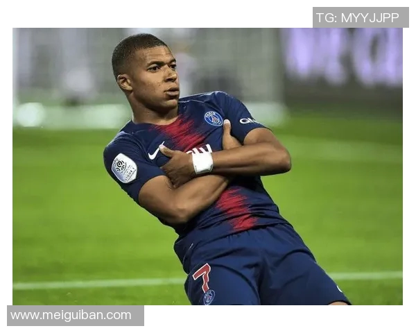 镜头回顾：姆巴佩这一幕令人泪目